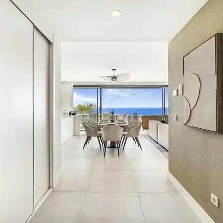 Luxury Penthouse With Ocean View * Μαρμπέλλα