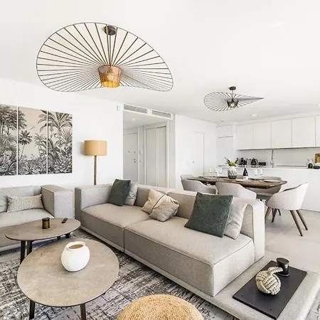 Luxury Penthouse With Ocean View 아파트 마르베야