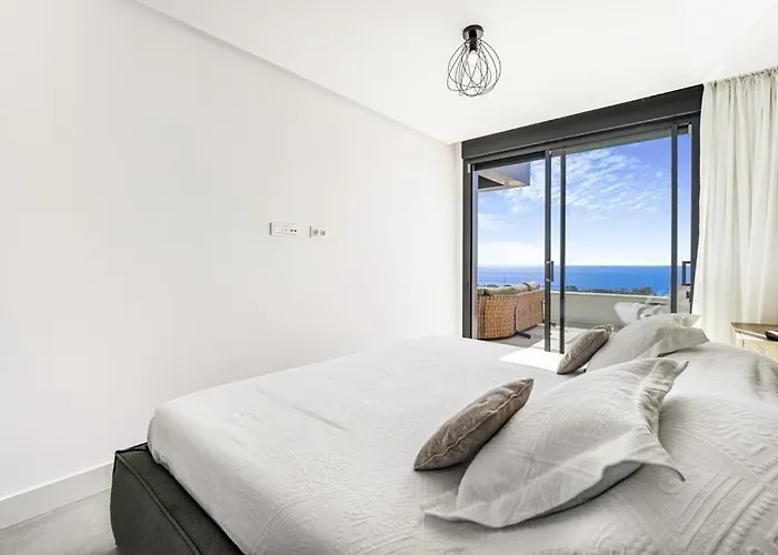 Luxury Penthouse With Ocean View